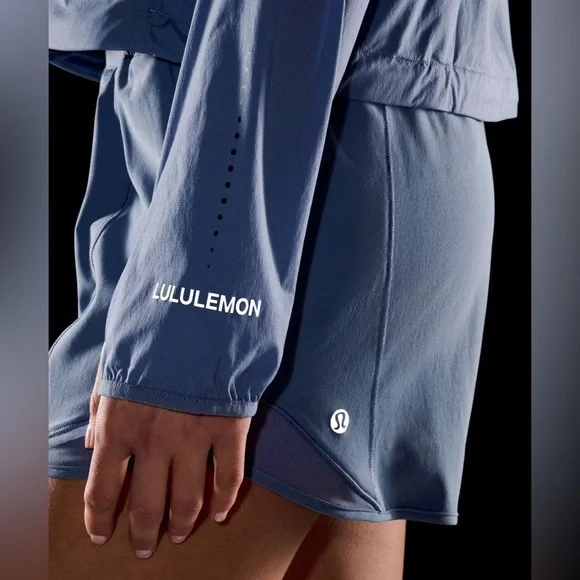 Lululemon Classic Fit Ventilated Running Jacket - Picture 8 of 12